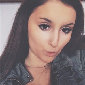 Meet your Posher, Mackenzie